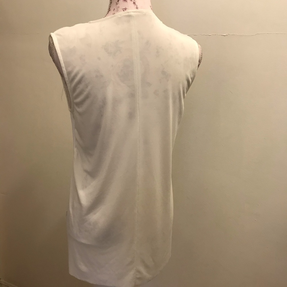 Top - Picture 4 of 5